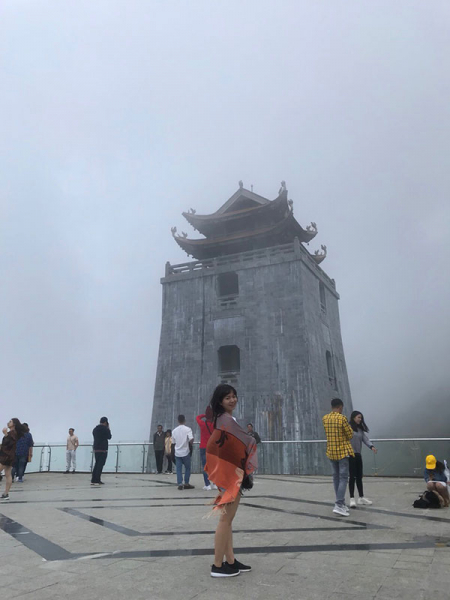 Pham_Thuy_Linh_03