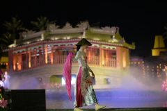 "Lễ hội Áo dài Hội An - Danh thắng Việt Nam" bừng sáng trên sân khấu Ký Ức